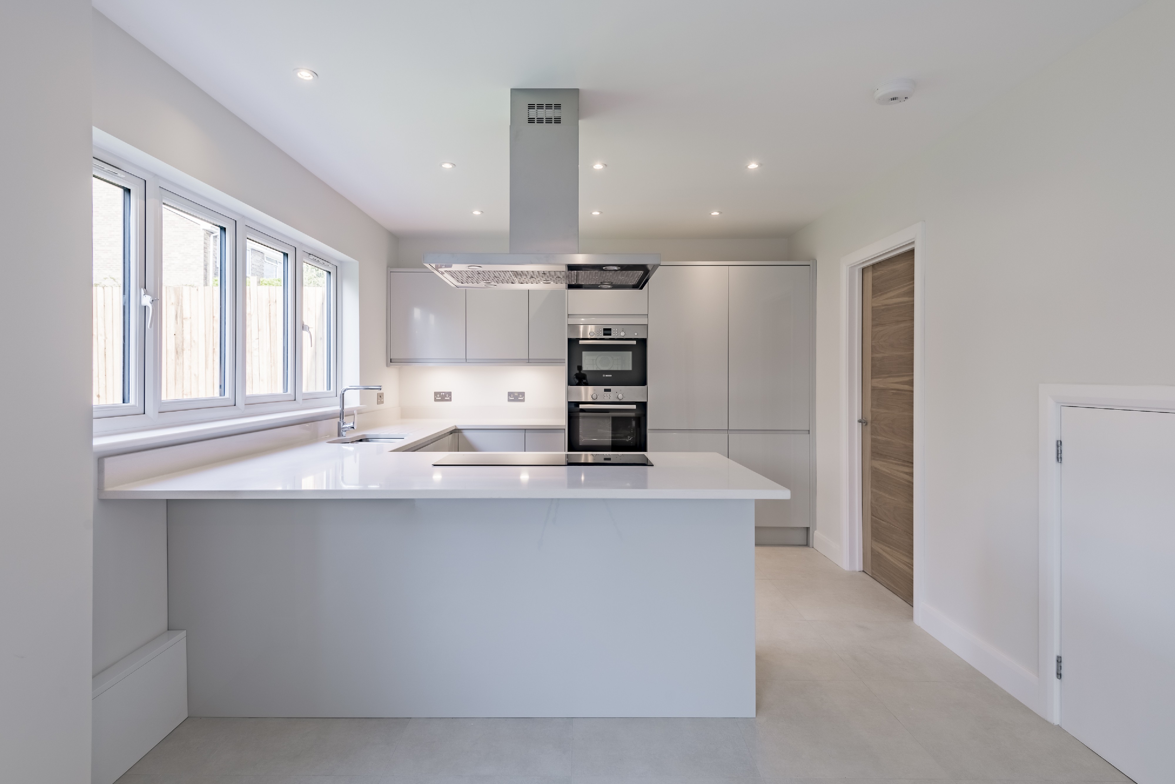 FMV Tilling Services for kitchen in Redhill